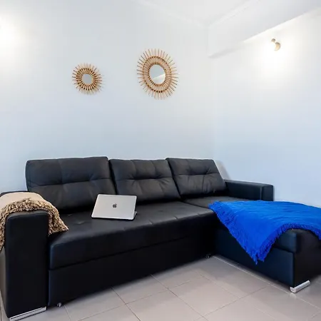 Behappy 10 Minutes From The Beach, Wifi & Ac *