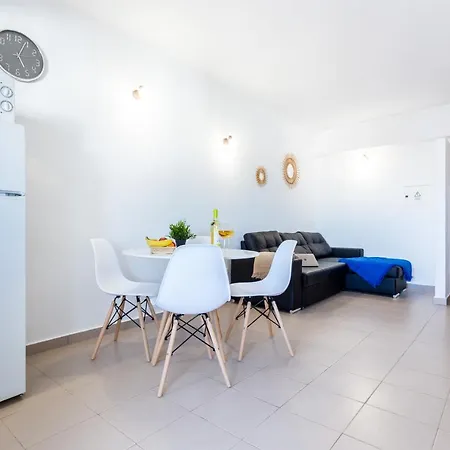 Appartement Behappy 10 Minutes From The Beach, Wifi & Ac