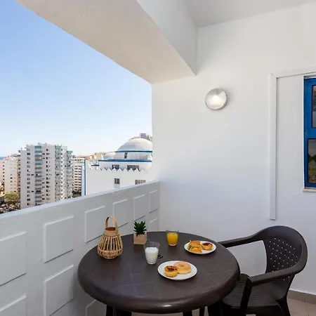 Behappy 10 Minutes From The Beach, Wifi & Ac Apartment *